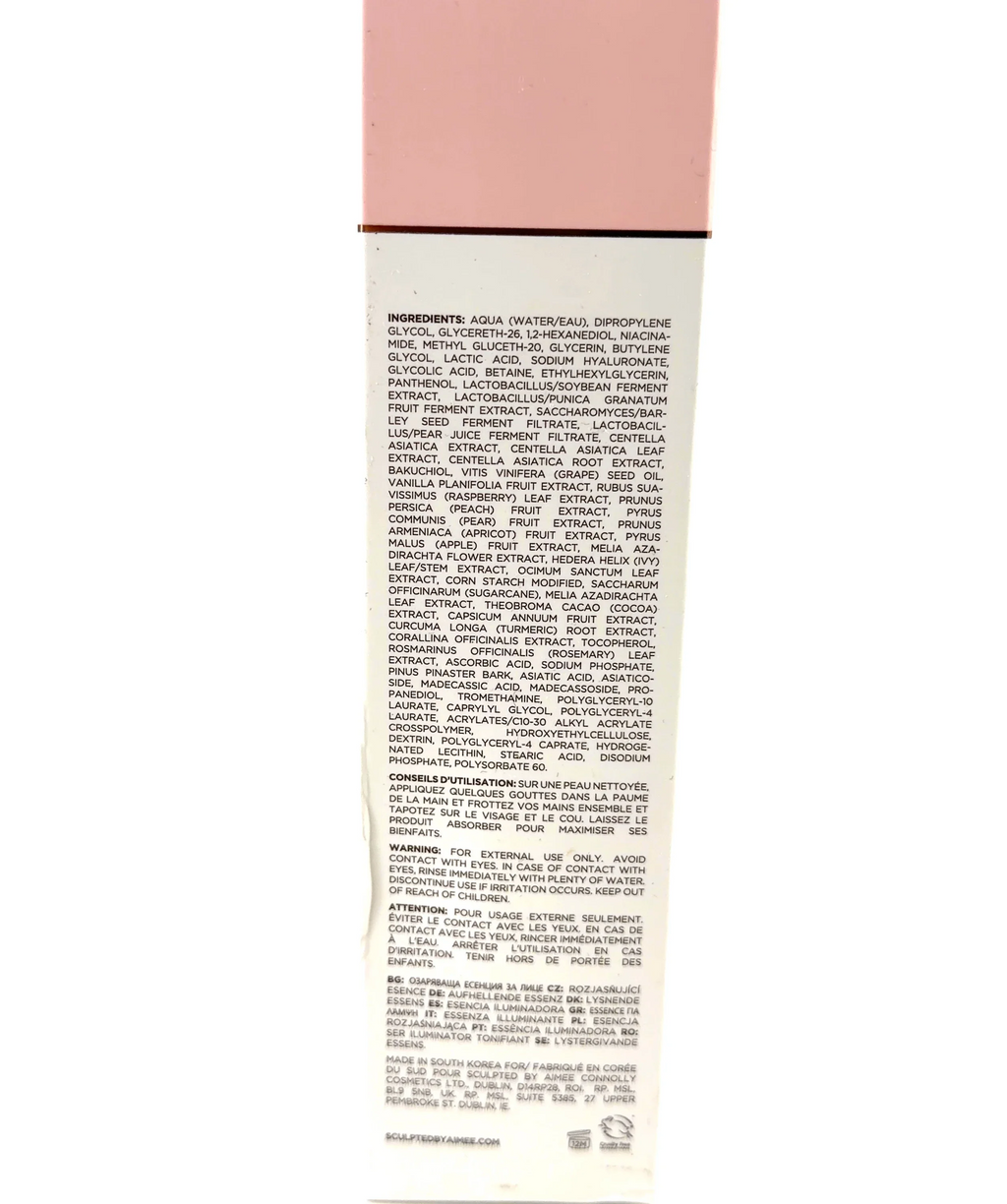 Sculpted by Aimee LiquidGlo Brightening Essence, size 100ml — fabric detail