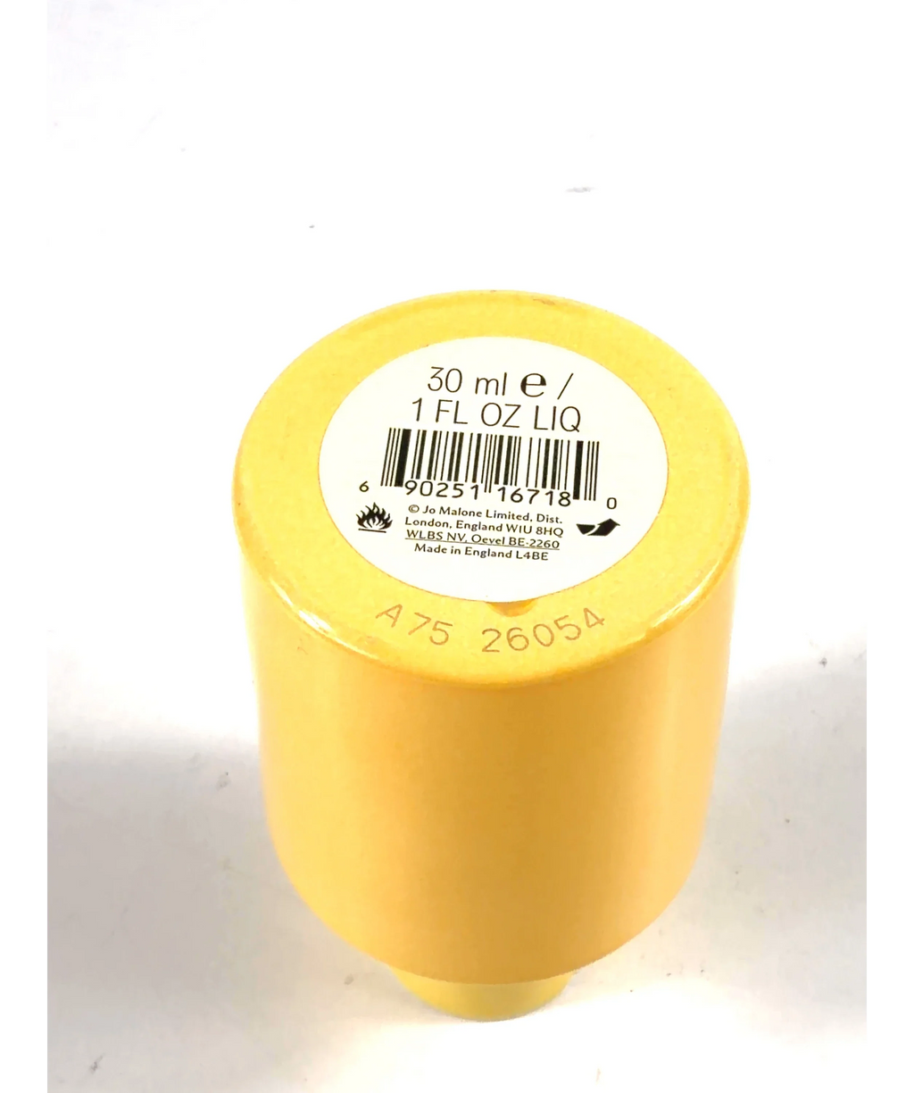Jo Malone London VELVETY BUTTERNUT COLOGNE, size 30ml — fabric detail