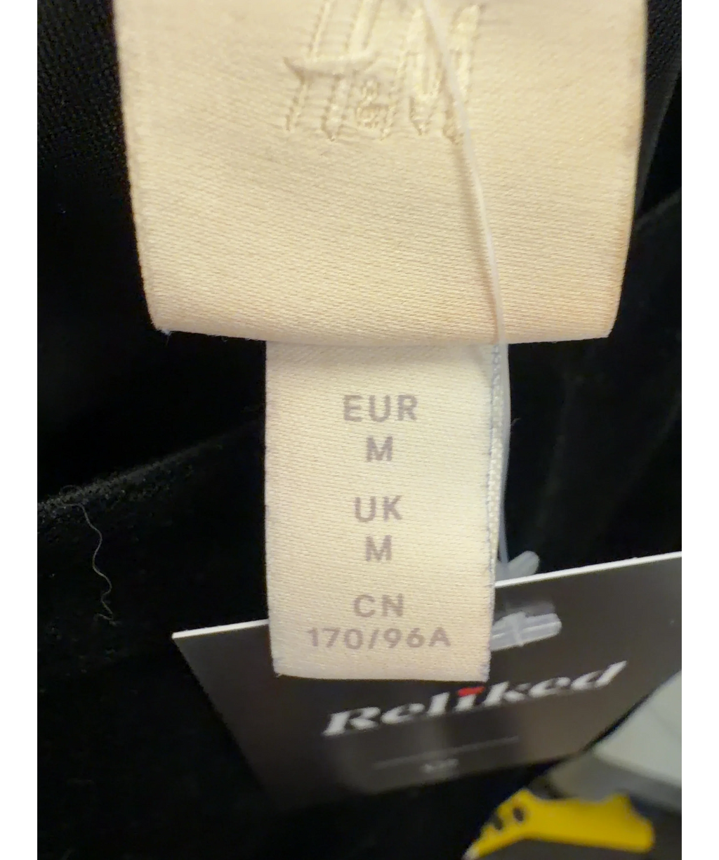 H&M Black Colour, size UK M — care label