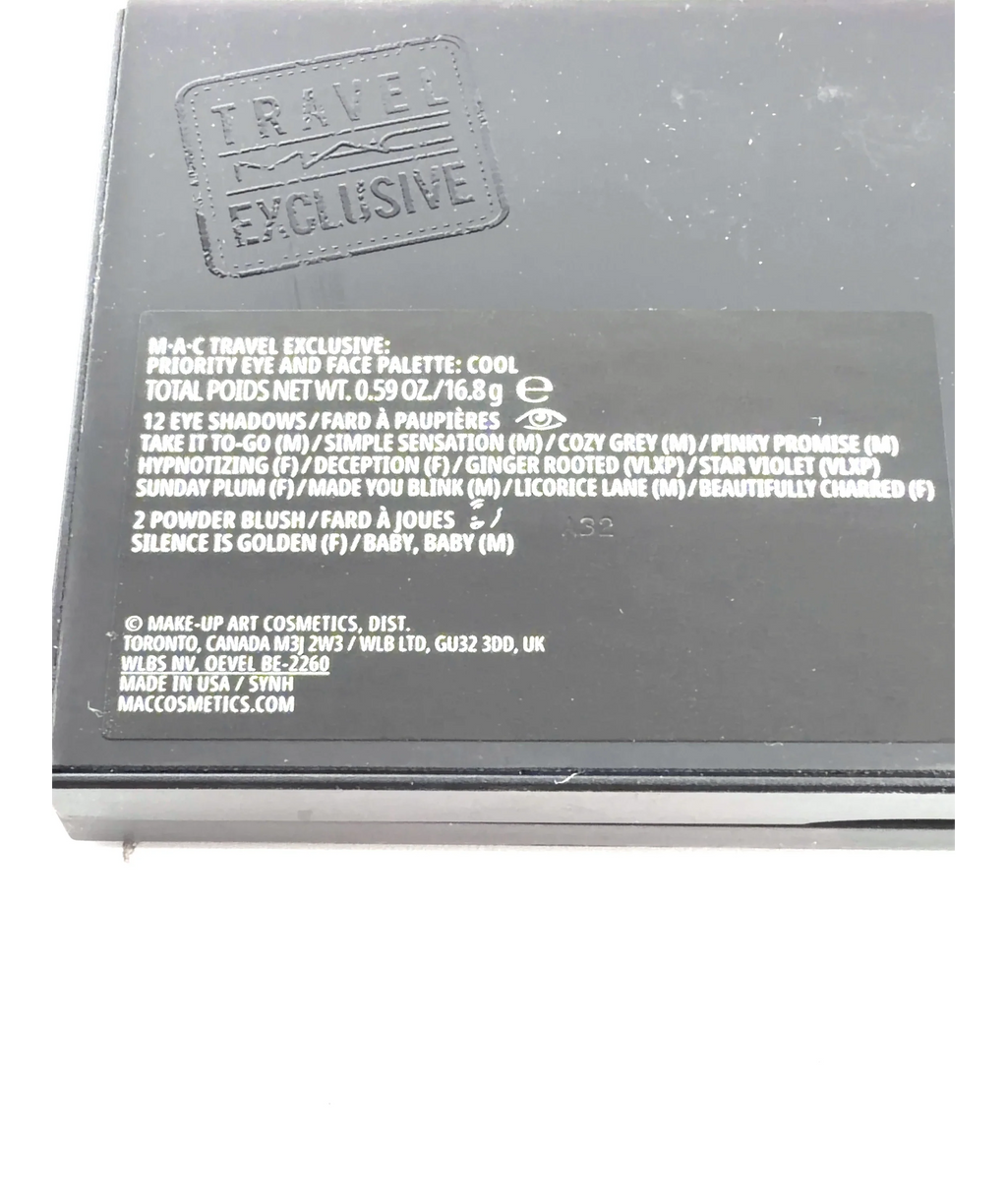 MAC Cool Travel Exclusive Priority Eye and Face Palette: Cool, size 16.8g — fabric detail