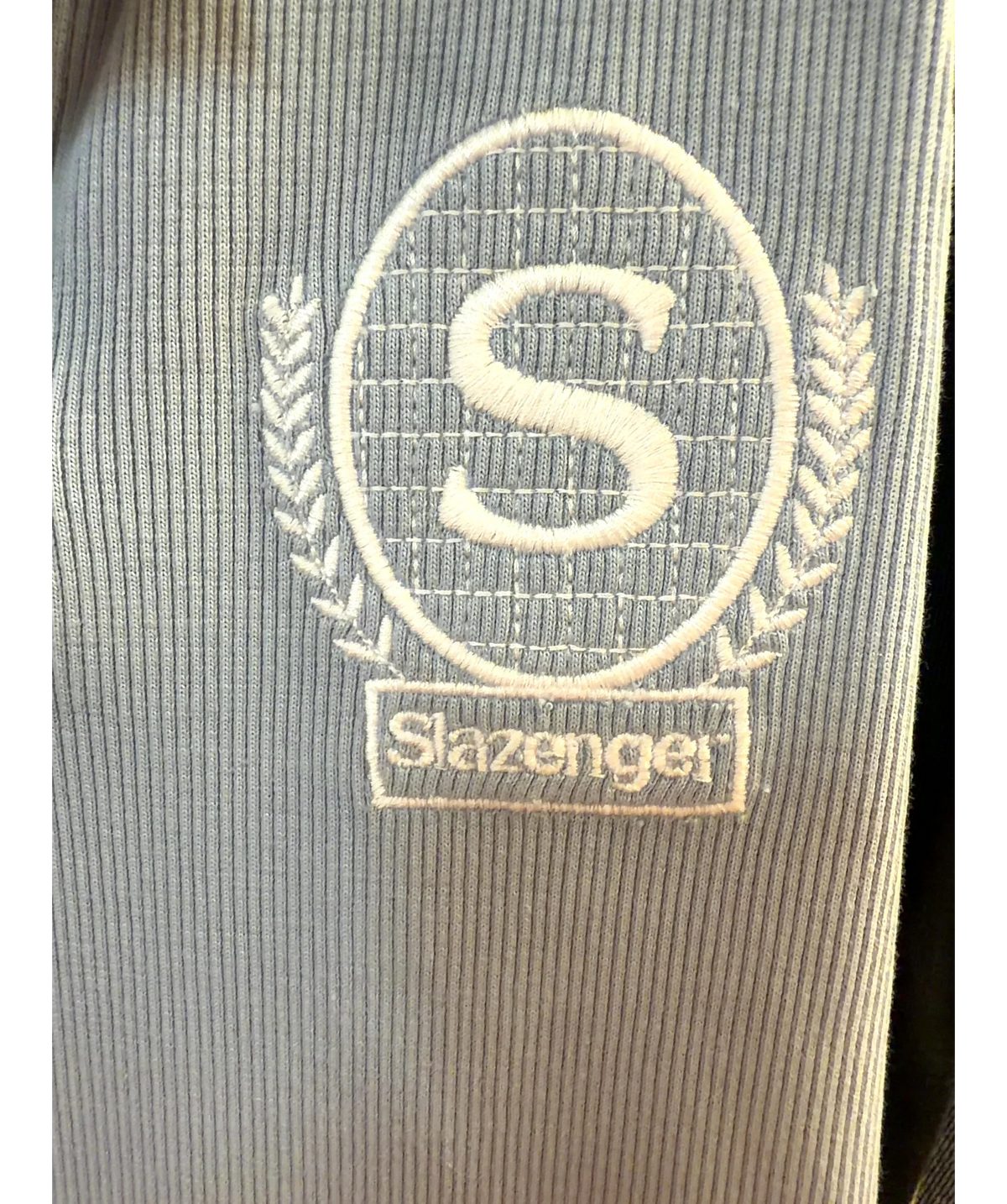 Slazenger light blue ribbed light blue sleeveless polo dress, size UK 8 — detail