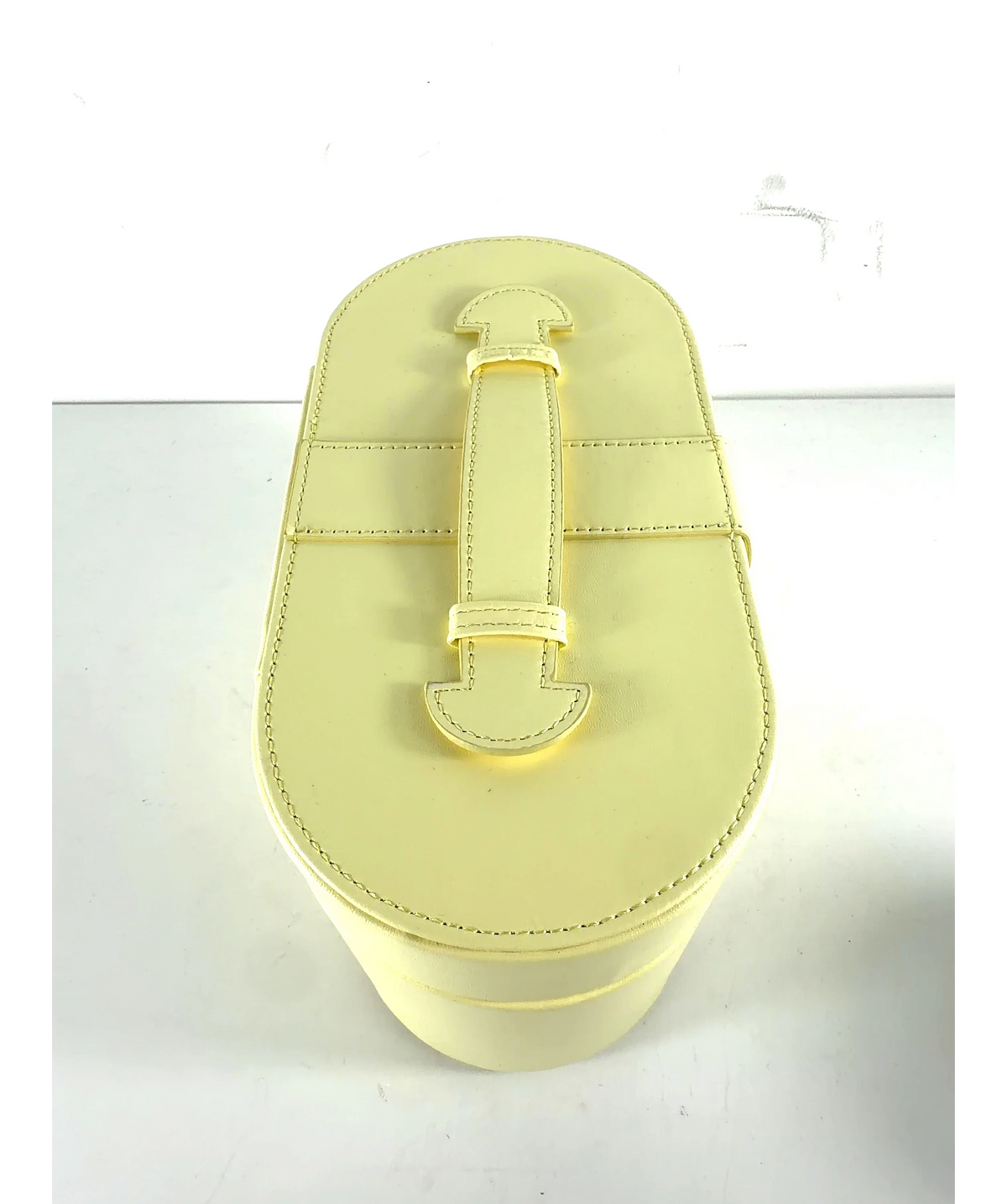 Bobbi Brown YELLOW vanity case — care label