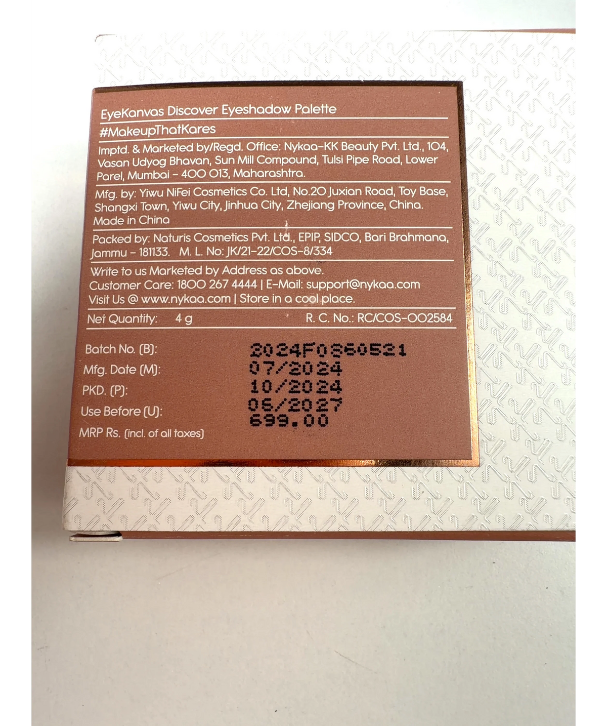 KAY BEAUTY Embrace EyeKanvas Discover Eyeshadow Palette, size 4g — detail