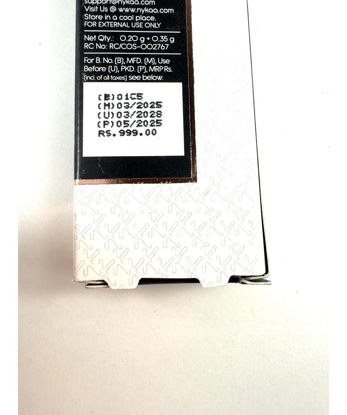KAY BEAUTY Intense Black Intense Black 24H Kajal Eyeliner Duo, size 0.007oz — detail