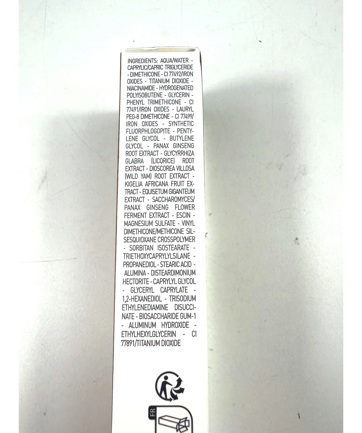 Erborian Chocolat SUPER BB CONCEALER AU GINSENG, size 10ml — fabric detail