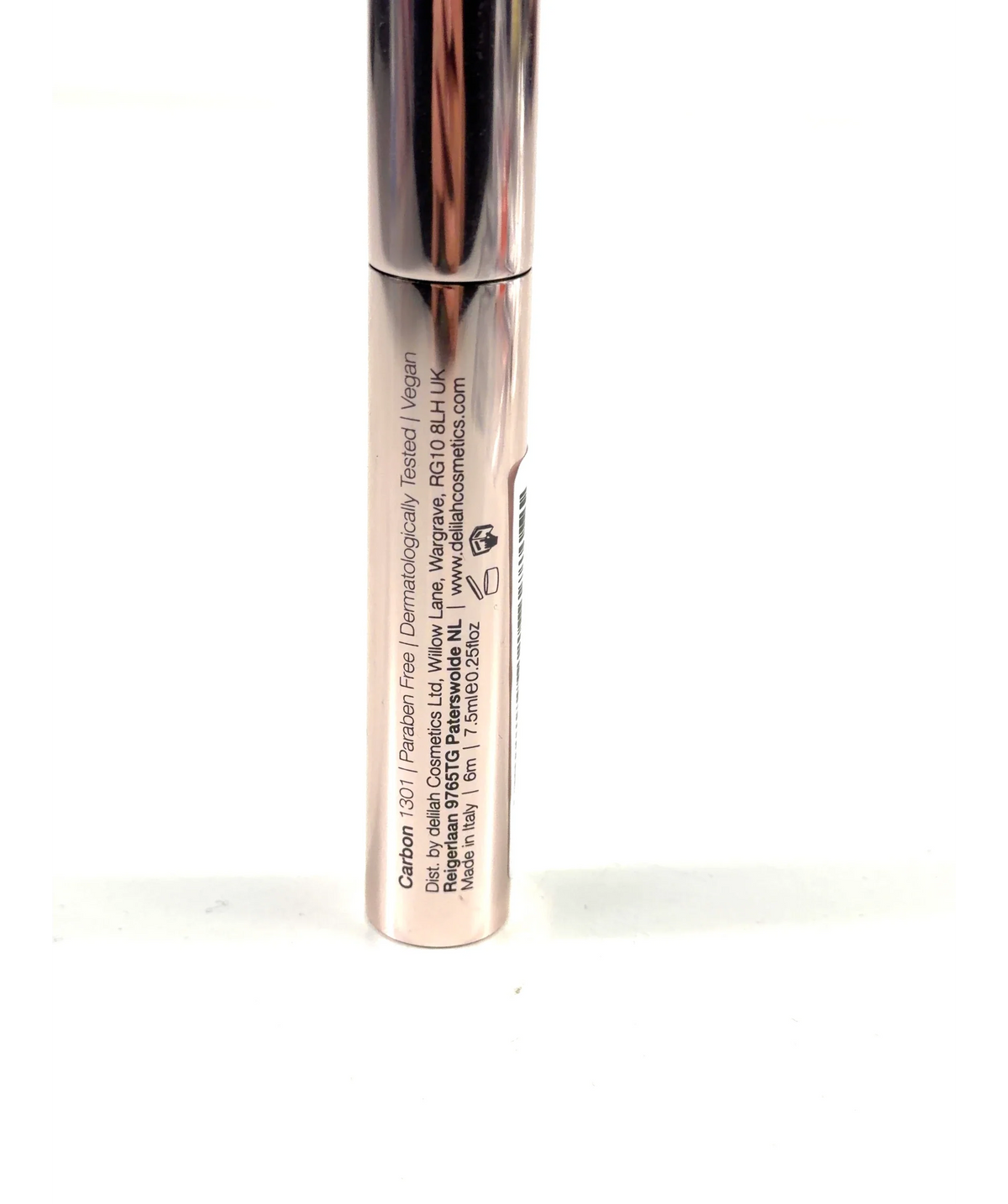 Delilah Carbon 1301 Definitive Volumising and Defining Mascara, size 7.5ml — care label