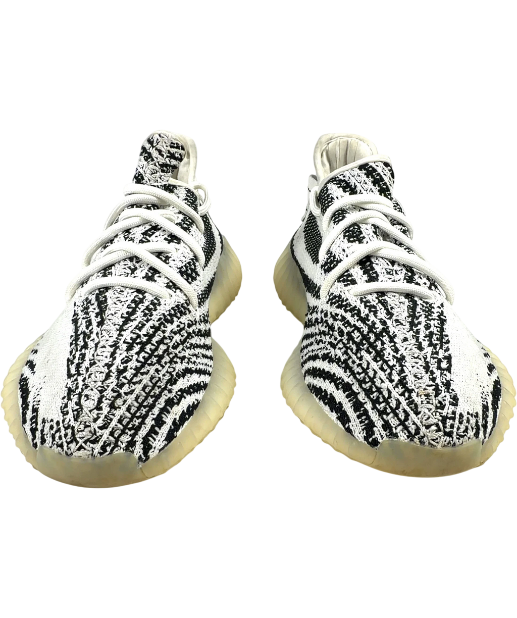 adidas White Yeezy Boost 350 V2 "Zebra", size UK 9 EU 43 👞 — detail