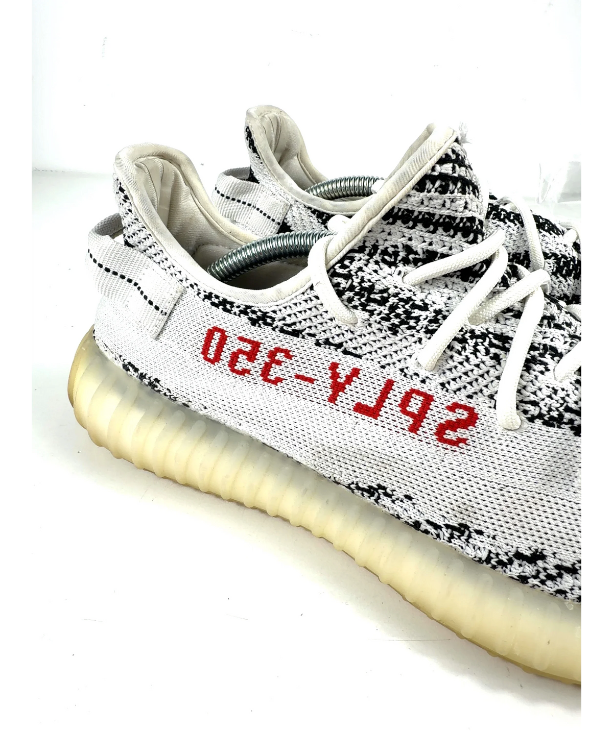 adidas White Yeezy Boost 350 V2 "Zebra", size UK 9 EU 43 👞 — care label