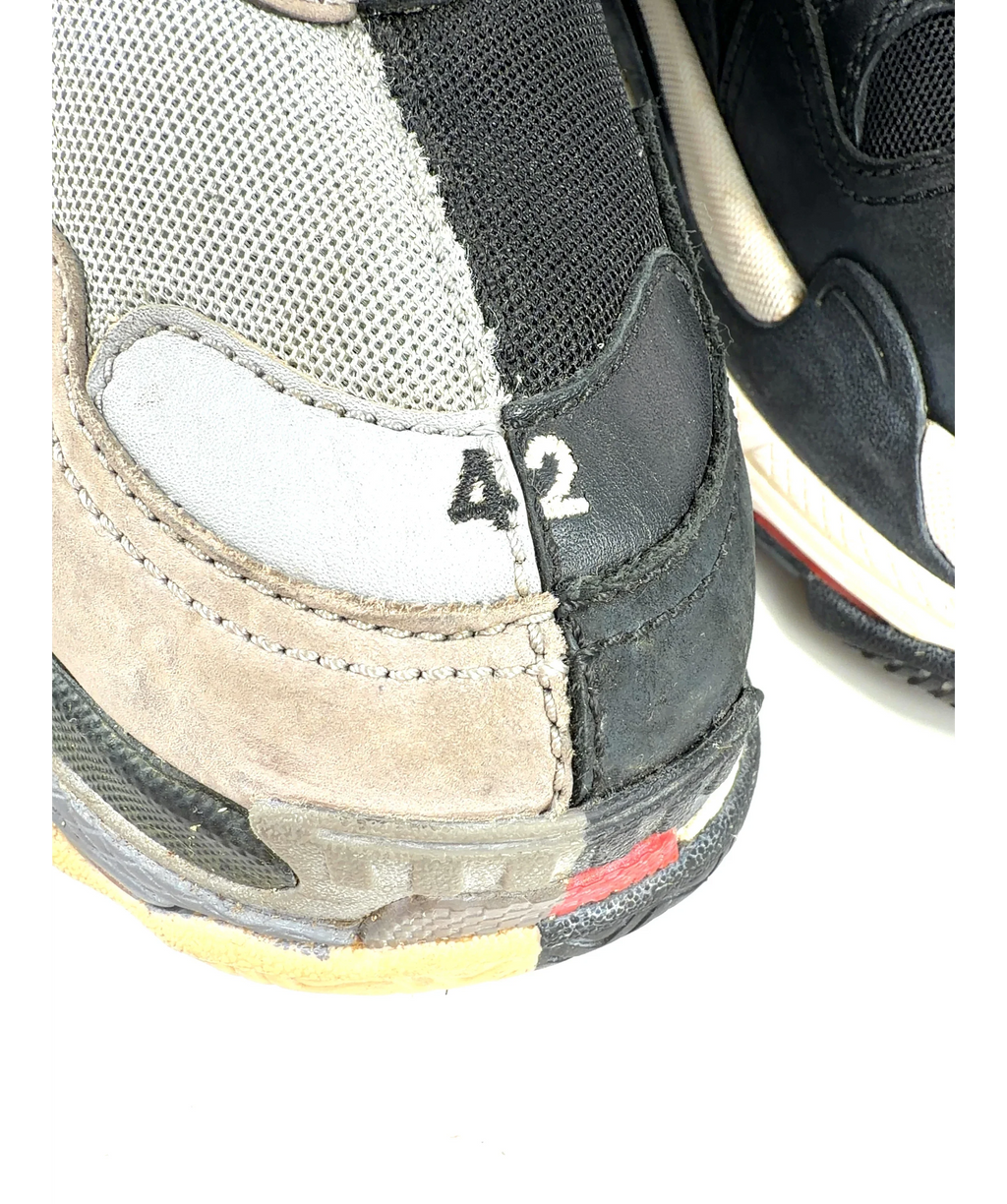 Balenciaga black Triple S Split, size UK 8 EU 41 👠 — fabric detail