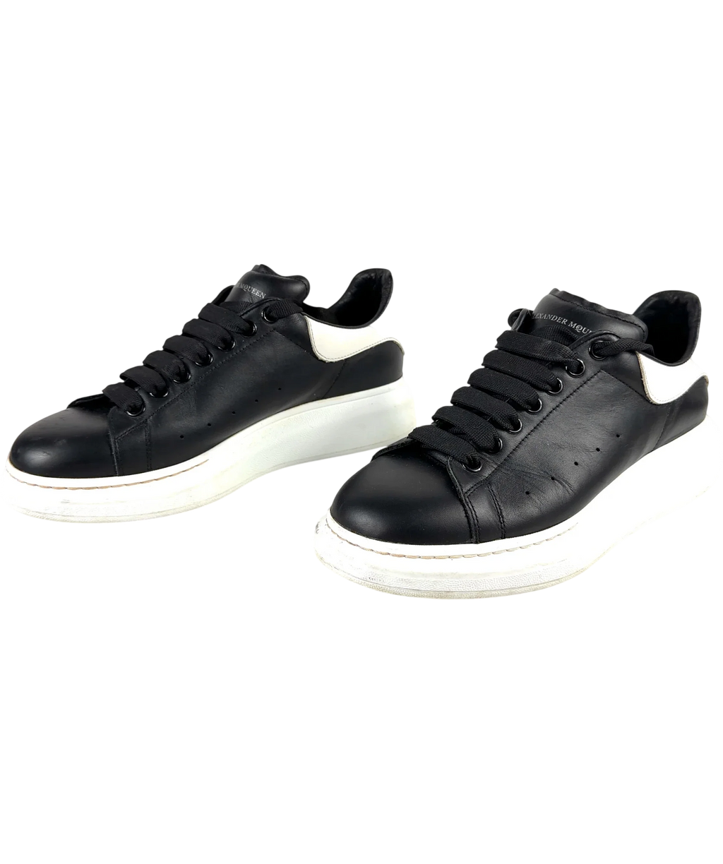 Alexander McQueen Black Men's Oversized Sneaker, size UK 9 EU 43 👞 — label