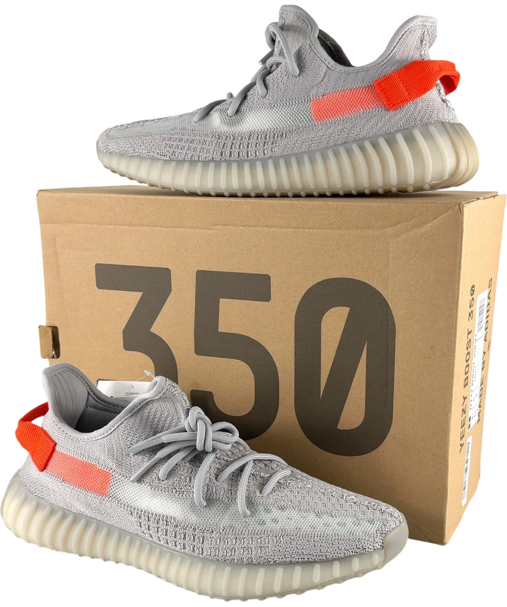 adidas Grey Yeezy Boost 350 V2 Tail LighT GREY TRAINERS, size UK 9 EU 42 👠 — front