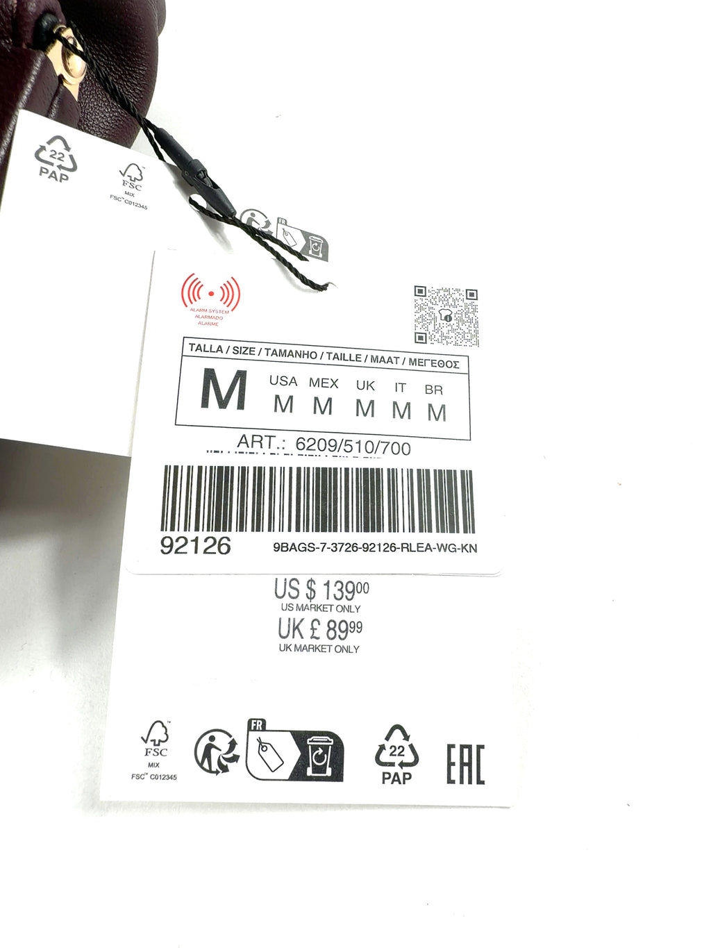 ZARA Red Colour — fabric detail