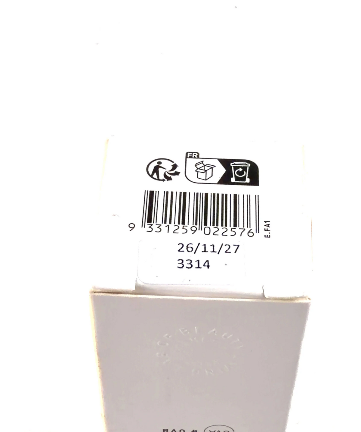 mecca cosmetica BRONZE IN A GOOD LIGHT ILLUMINATING DROPS GOUTTES LUMINEUSES, size 30ml — detail