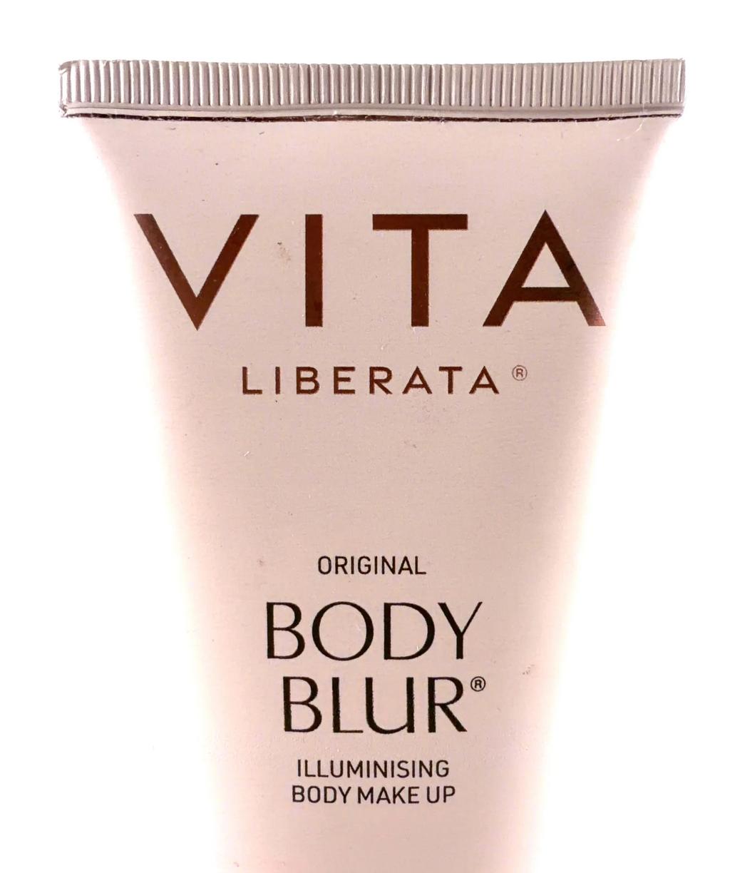 Vita Liberata Medium Vita Liberata Original Body Blur Illuminising Body Makeup Medium 100ml, size 100ml — label