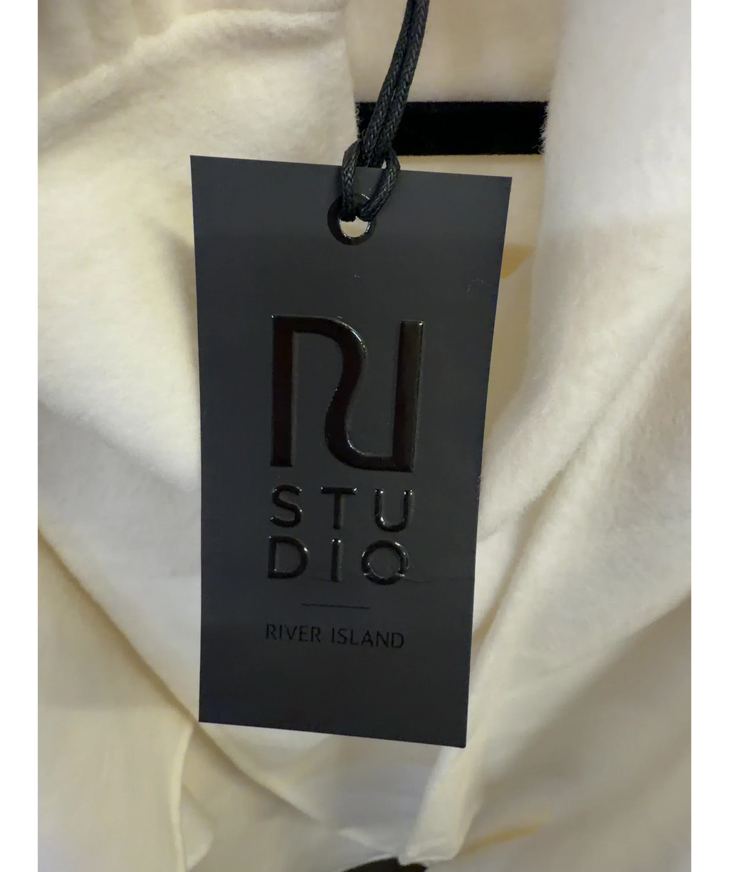 River Island Cream Colour, size UK 6 — detail