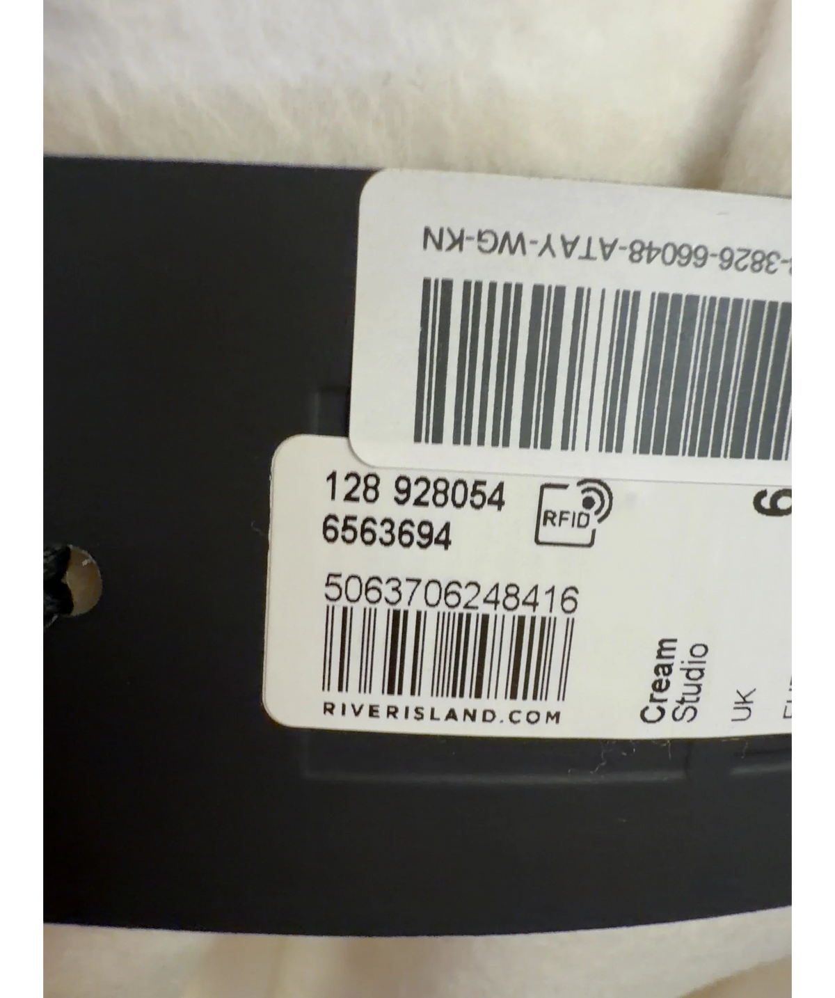 River Island Cream Colour, size UK 6 — label