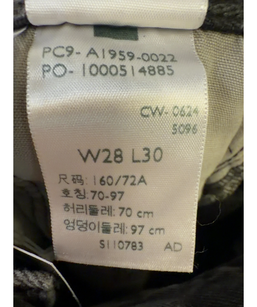 levis Grey Colour, size W28 — care label