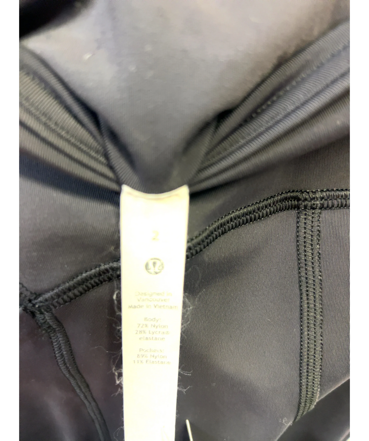 Lululemon dark grey Colour, size UK 6 — care label