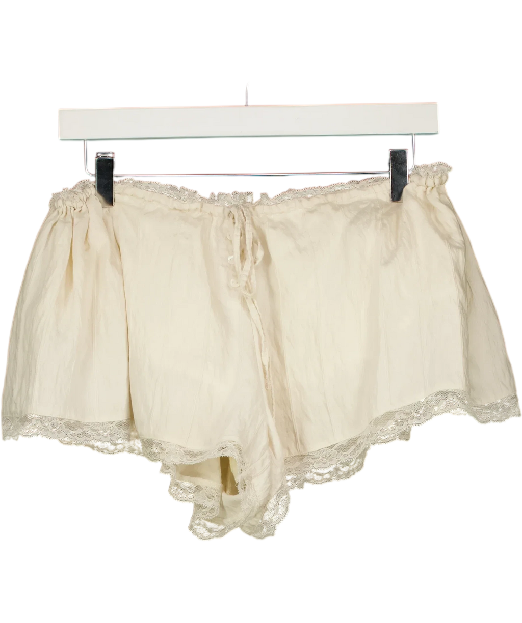 Leny Cream Nunu Shorts, size UK XS — front