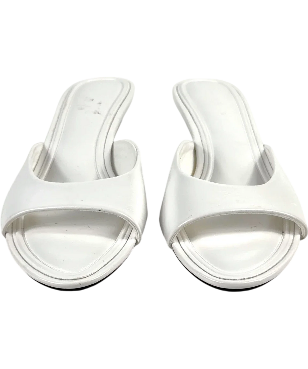 ASOS White Hyper kitten heeled mules, size UK 3 EU 36 👠 — detail