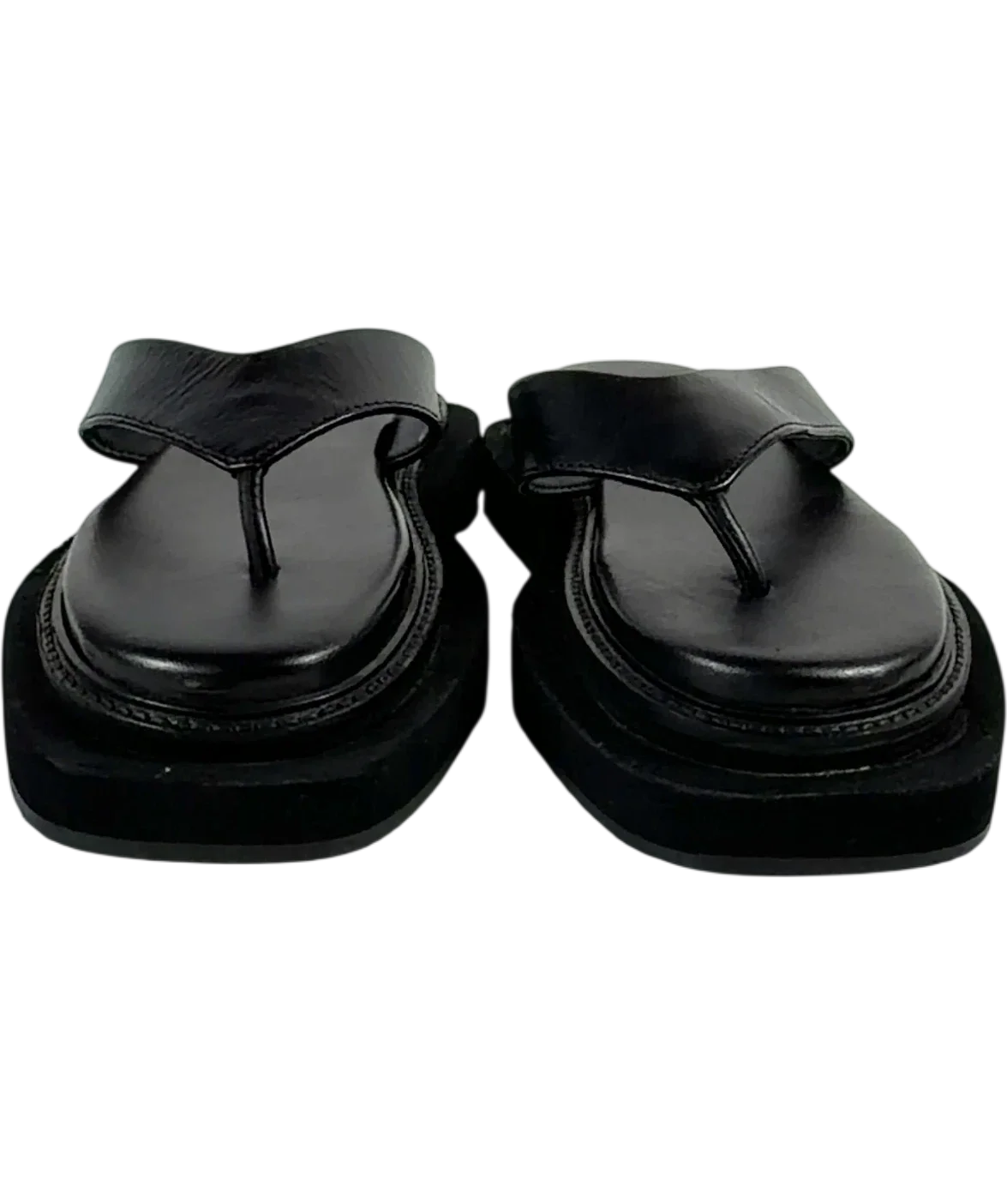 WALK London Black Berlin Toe Post, size UK 4 EU 37 👠 — detail