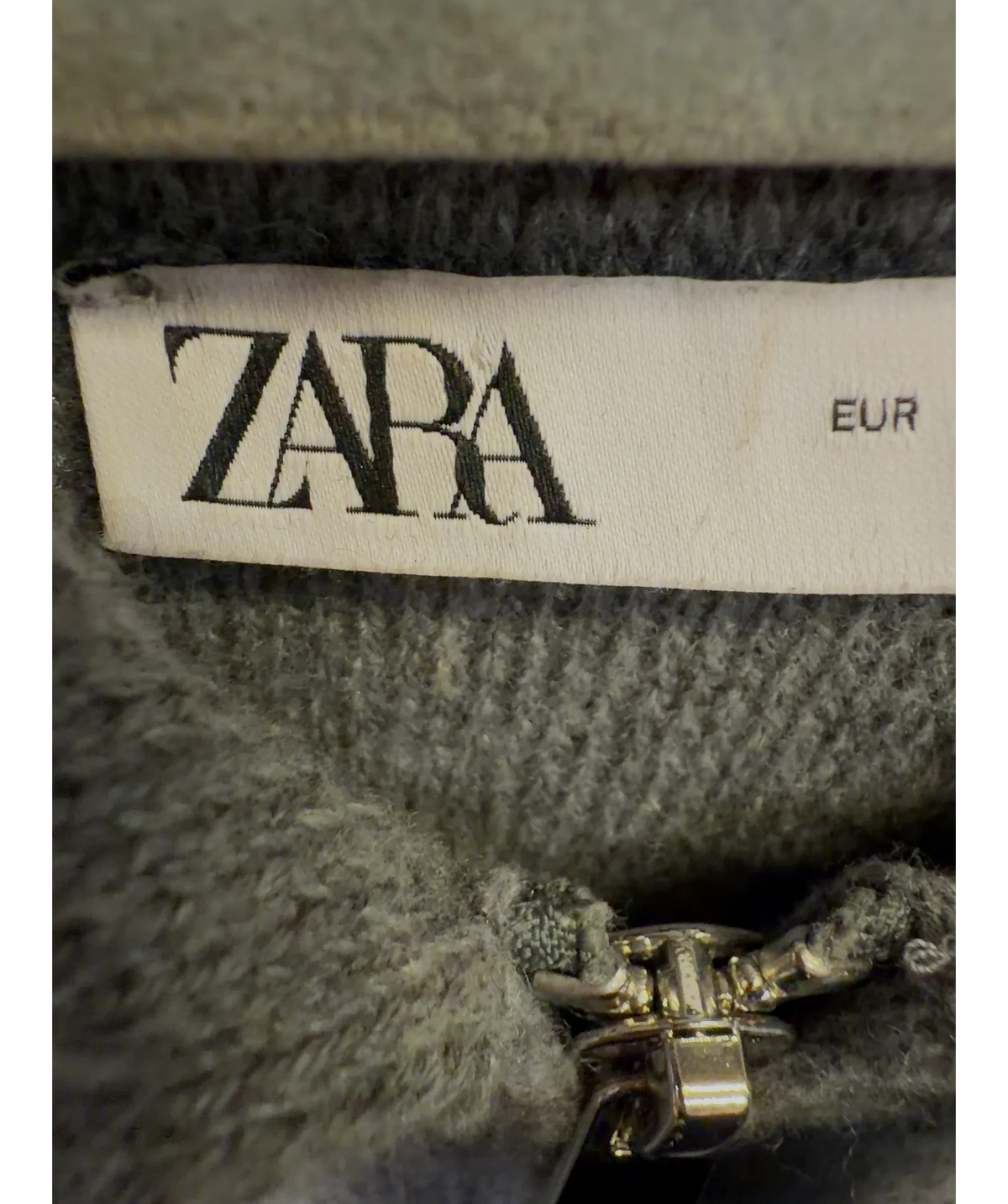 ZARA Grey Gray Zippered Knit Vest, size UK S — detail