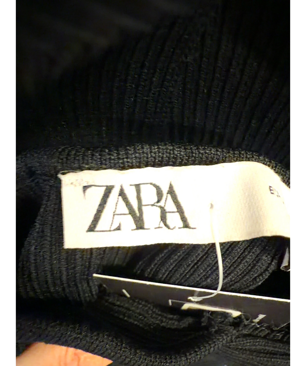 ZARA Black Colour, size UK S — detail