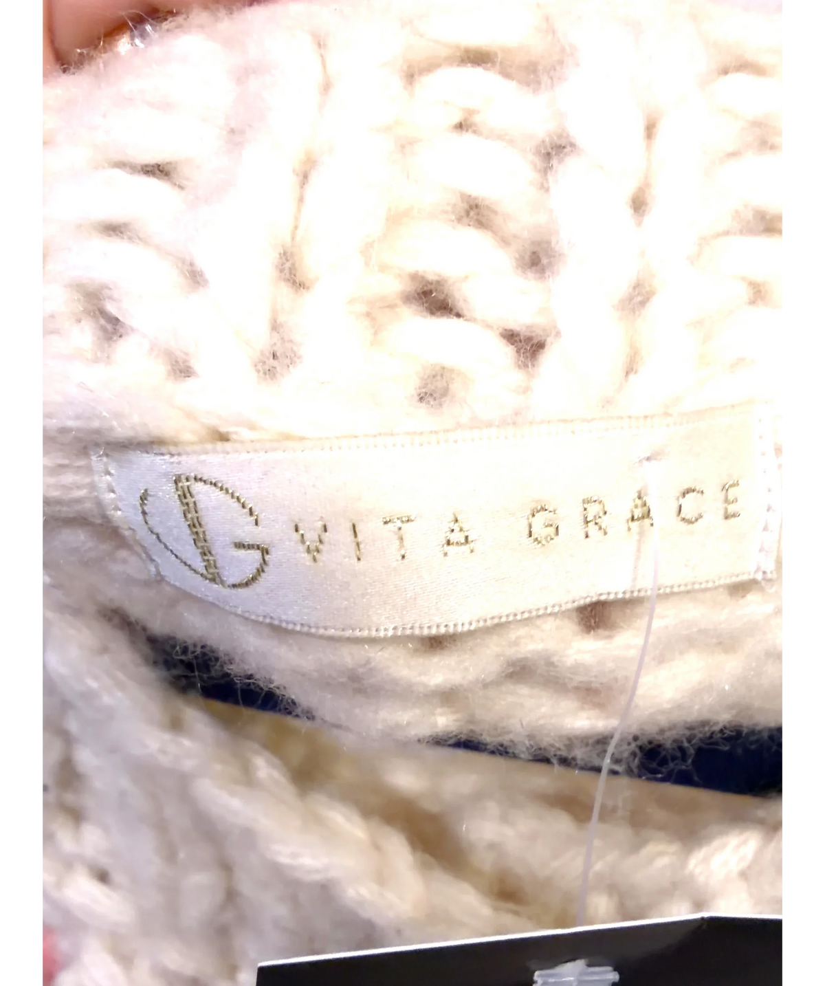 Vita Grace Cream Cream Cardigan — detail