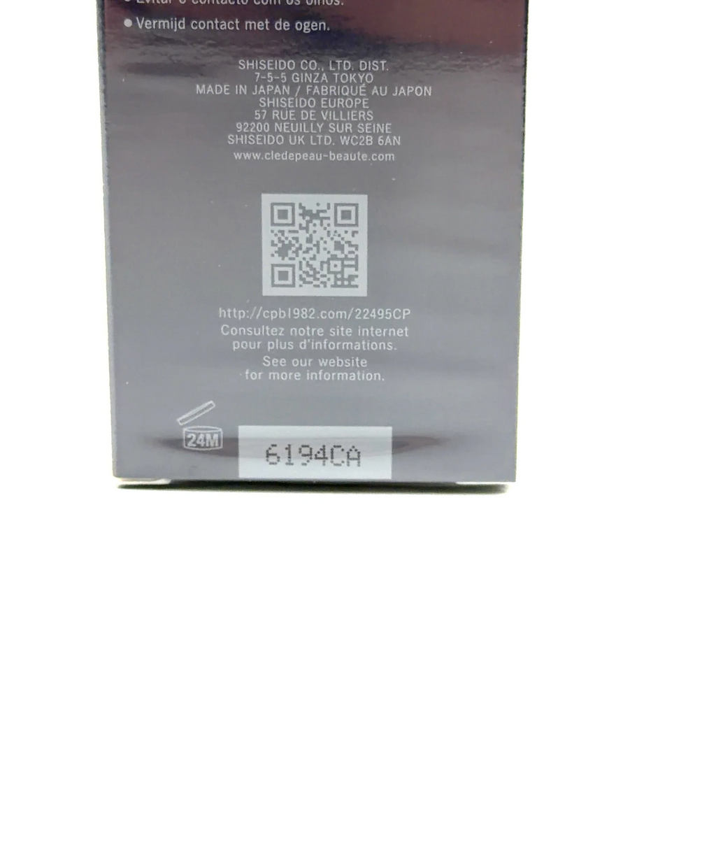 Clé de Peau Beauté Universal Skin Beauty Enhancer, size 38ml — detail