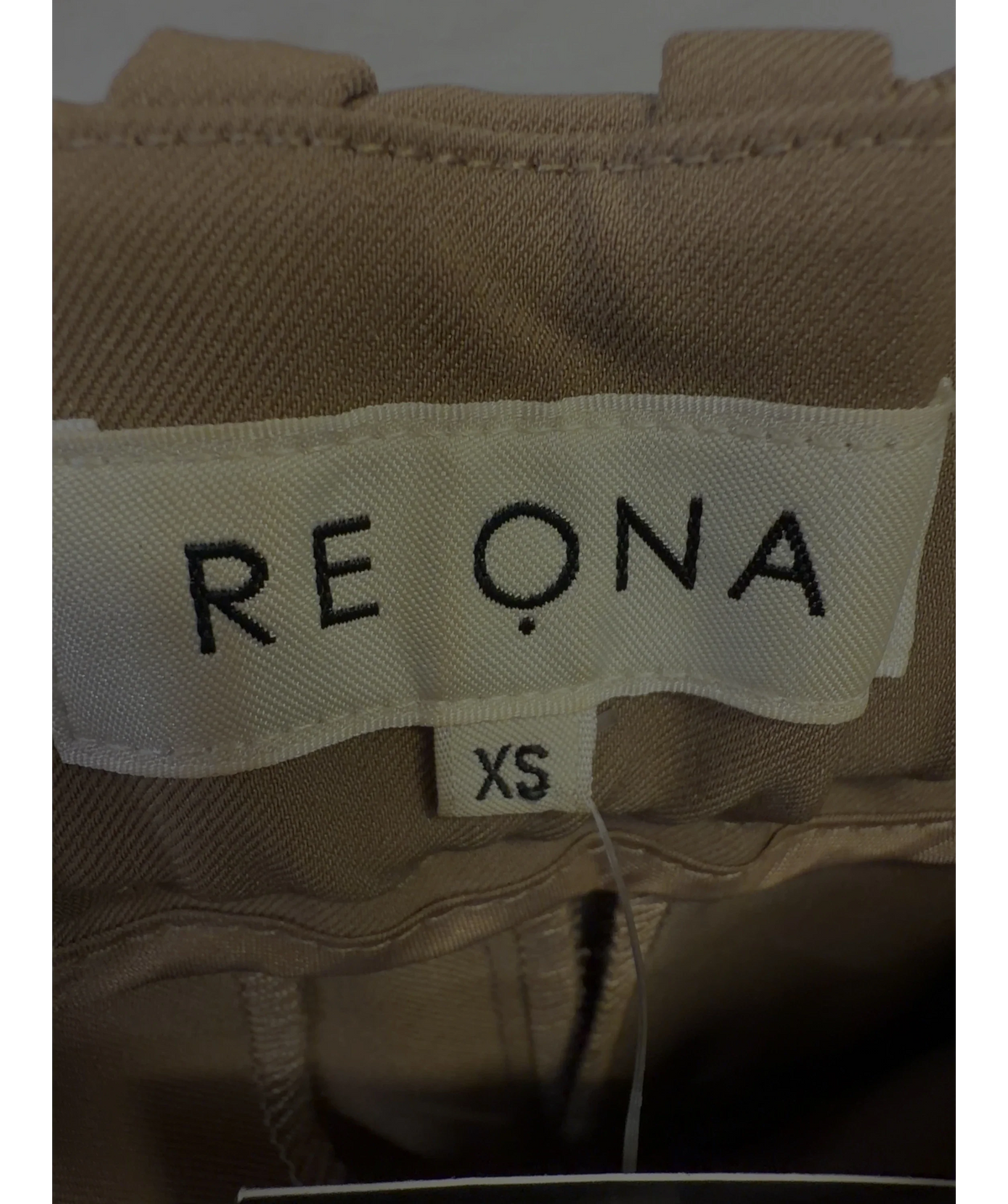 Re Ona camel Beige Pleated Wide Leg Tailored Trousers, size UK XS — detail