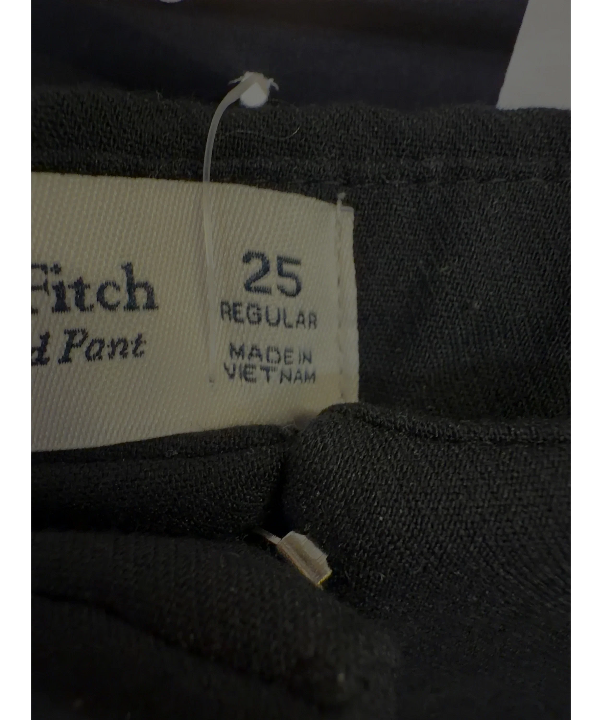 ABERCROMBIE & FITCH Black The A&F Sloane Tailored Pant, size W25 — care label