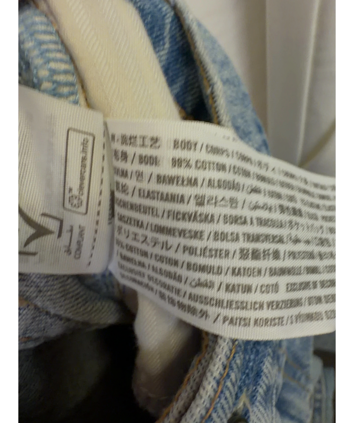 ABERCROMBIE & FITCH Blue High Rise Barrel Jean, size W25 — label