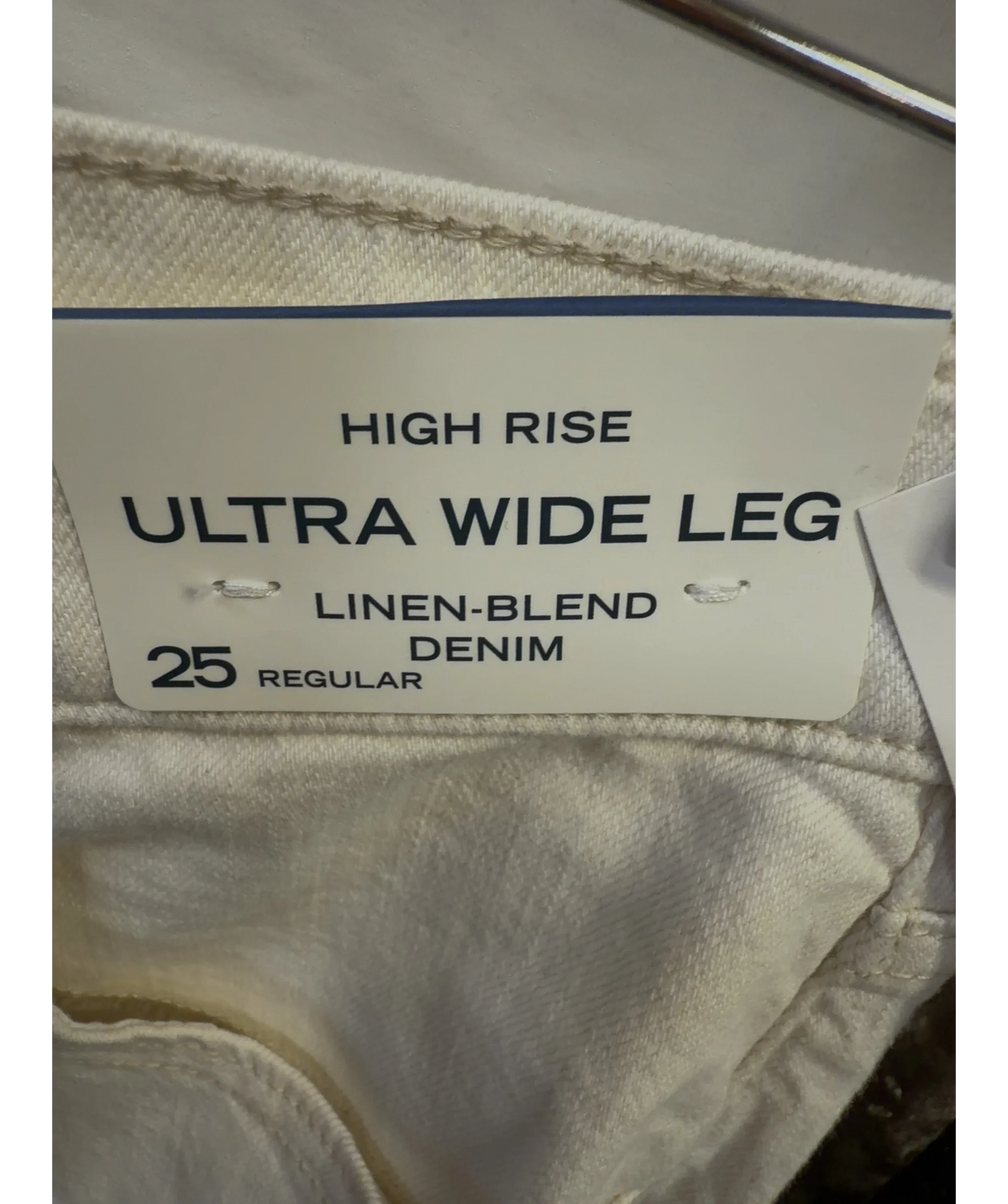 ABERCROMBIE & FITCH Cream Linen-Blend High Rise Ultra Wide Leg Jean, size W25 — label