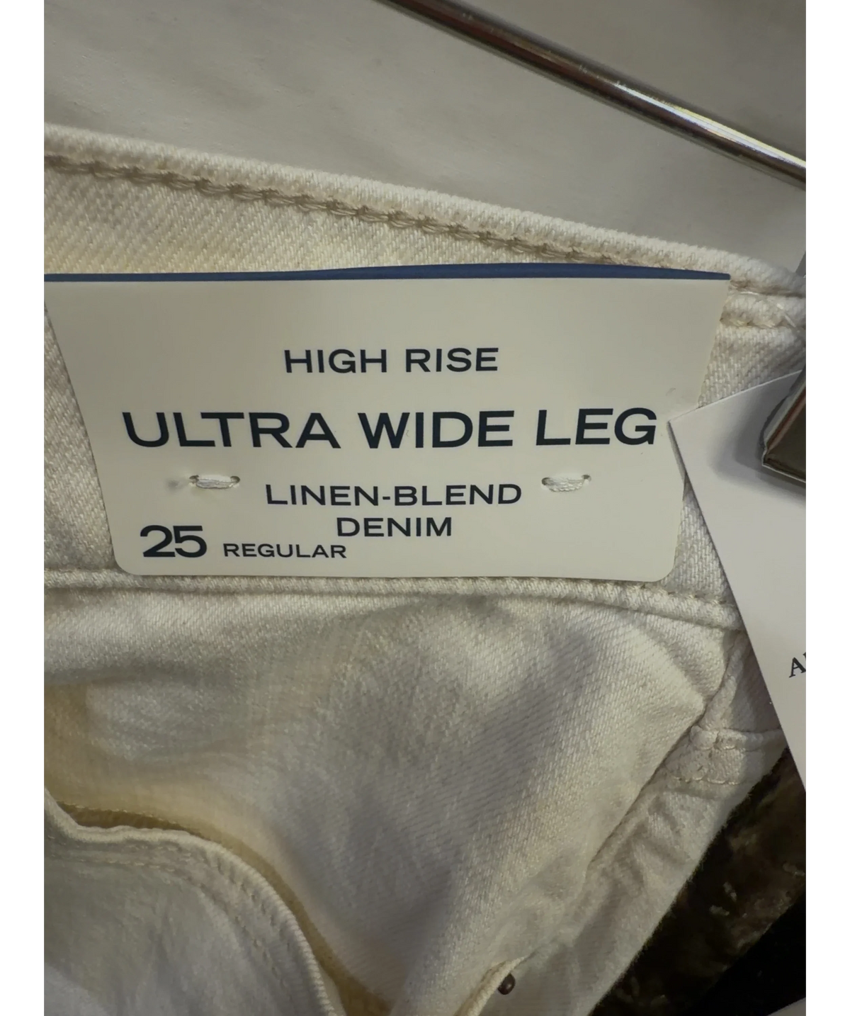 ABERCROMBIE & FITCH Cream Linen-Blend High Rise Ultra Wide Leg Jean, size W25 — care label