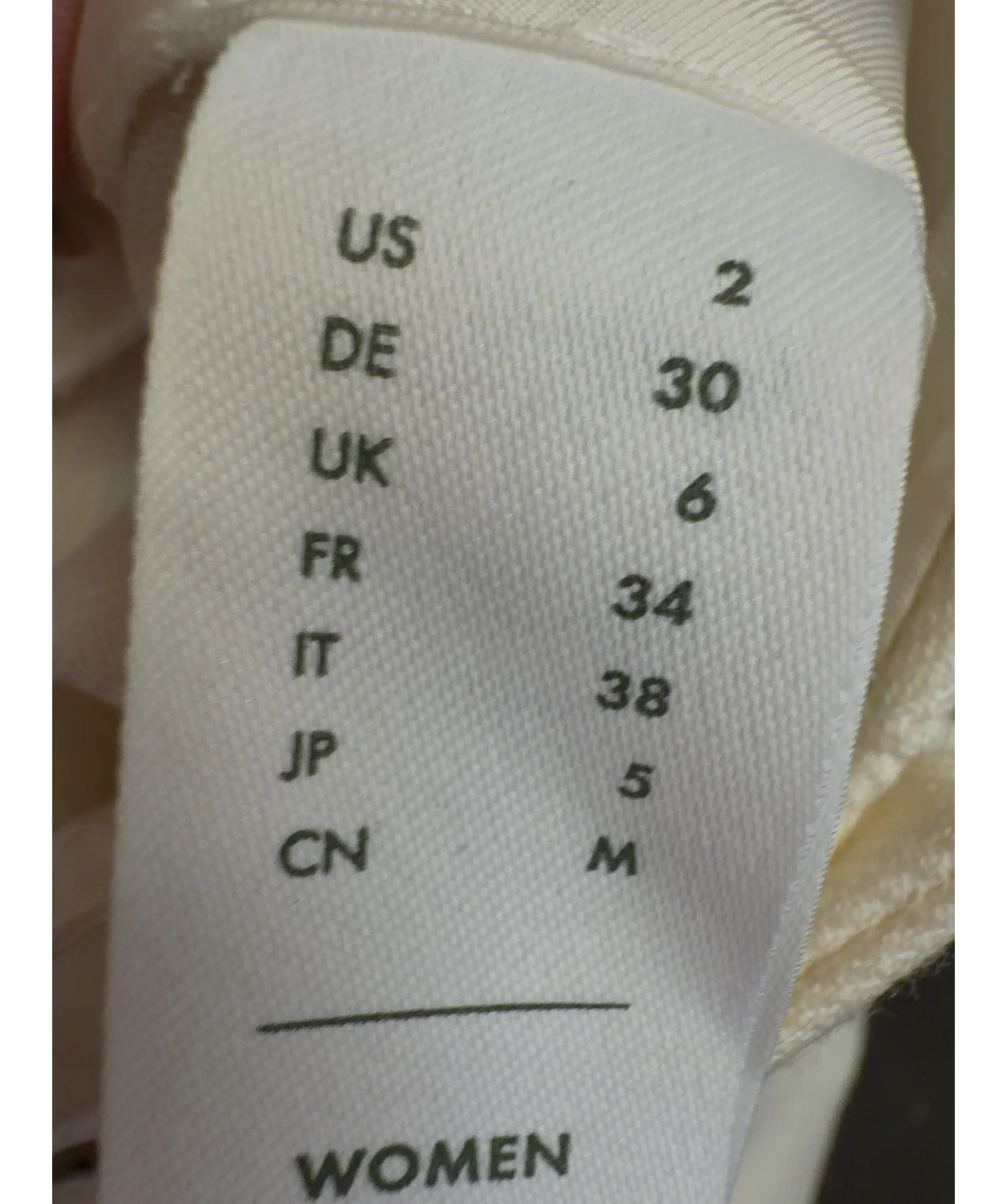 LILYSILK cream Colour, size UK 6 — care label