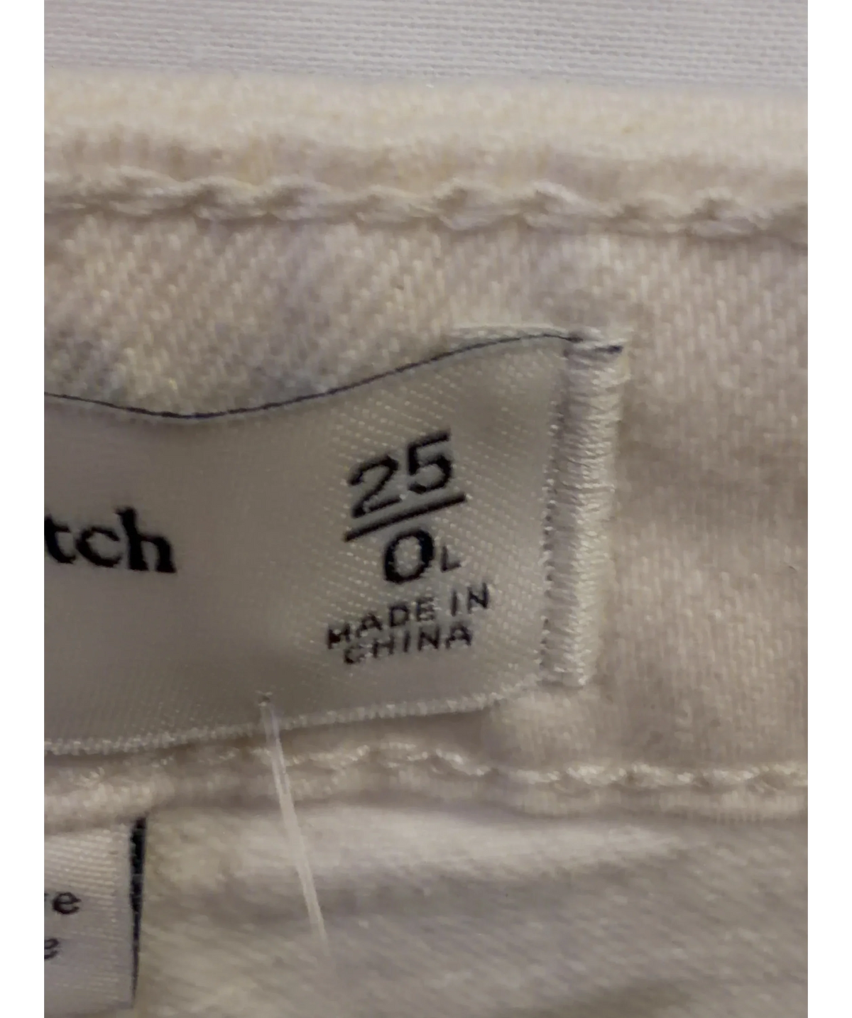 ABERCROMBIE & FITCH silver Curve Love The '90s Relaxed Jean High Rise, size W25 — care label
