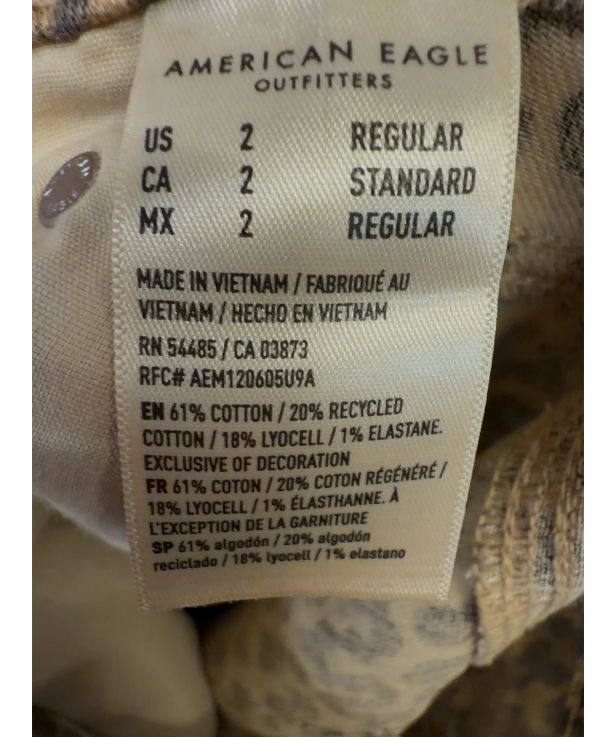 American Eagle Beige Colour, size UK 6 — care label