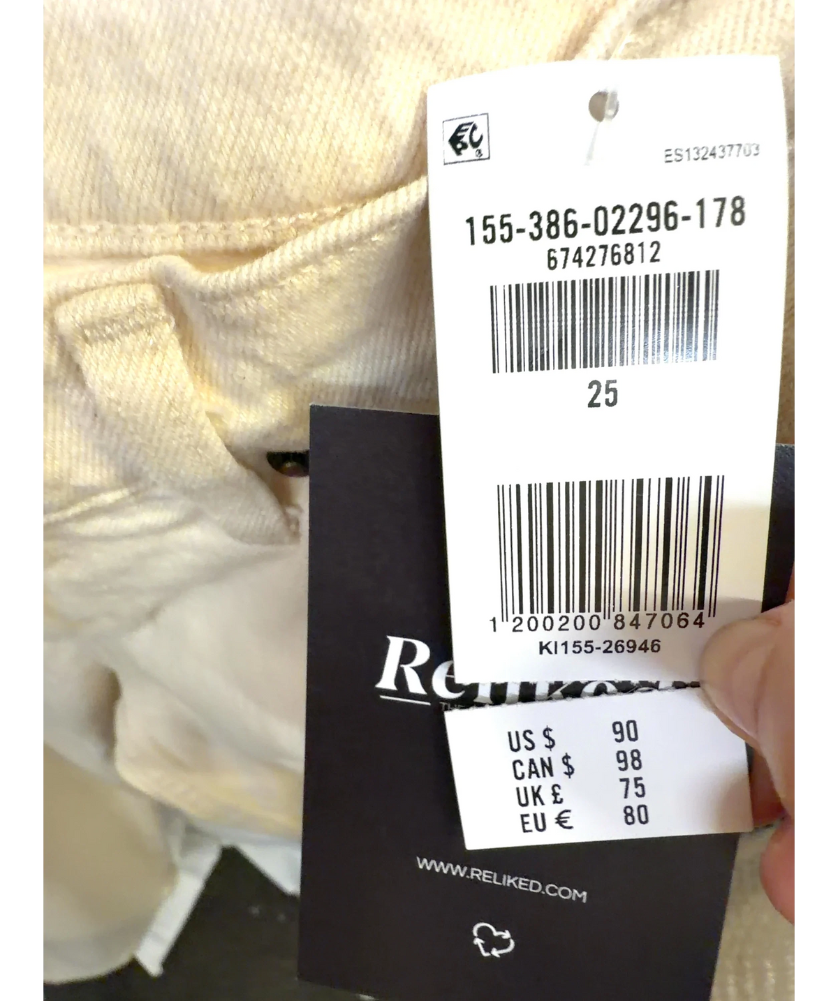 ABERCROMBIE & FITCH Cream Colour, size W25 — label