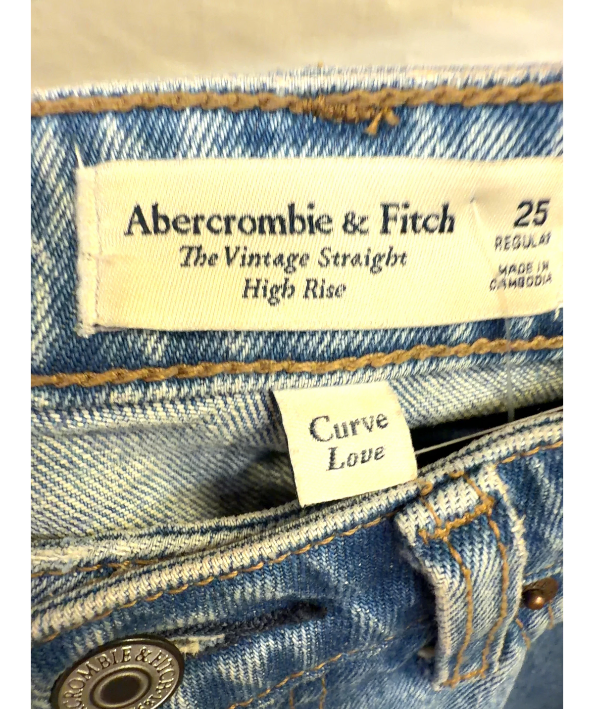 ABERCROMBIE & FITCH light blue The Vintage Straight High Rise, size W25 — detail