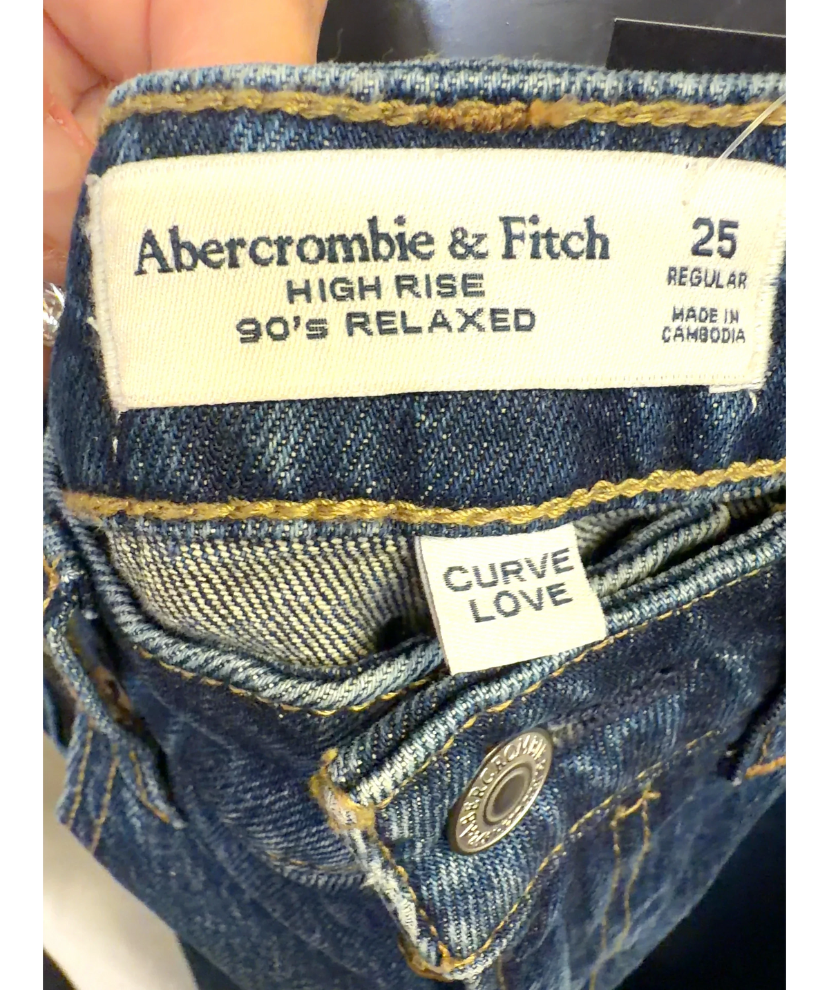 ABERCROMBIE & FITCH Blue Curve Love High Rise 90s Relaxed Jeans, size W25 — detail