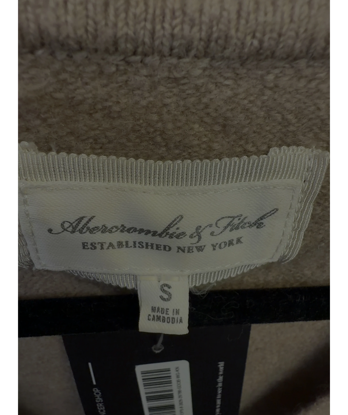 ABERCROMBIE & FITCH Beige Merino Wool-Blend V-Neck Sweater, size UK S — care label