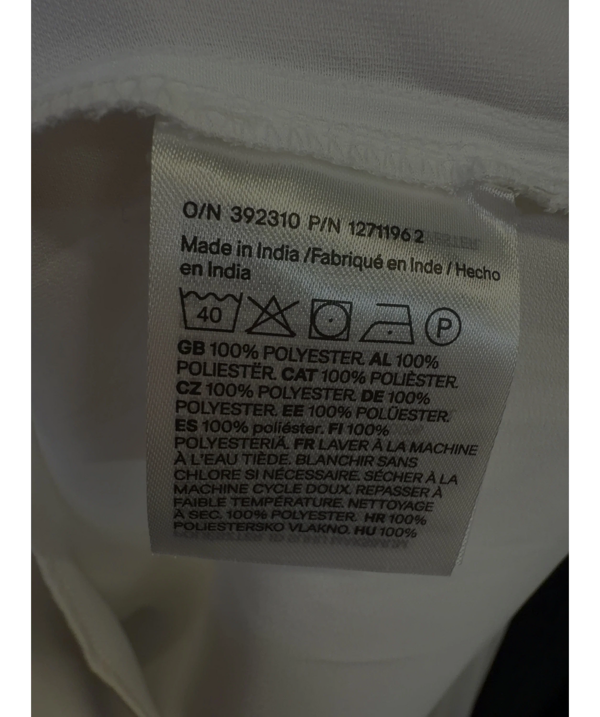 H&M White White Pussy Bow Blouse, size UK XS — label