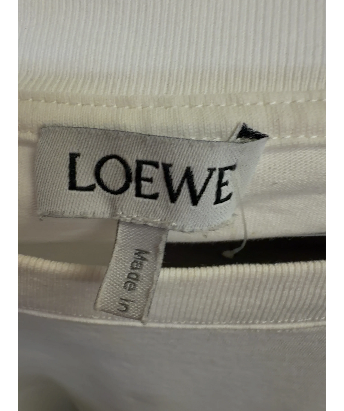 Loewe White Colour, size UK L — detail