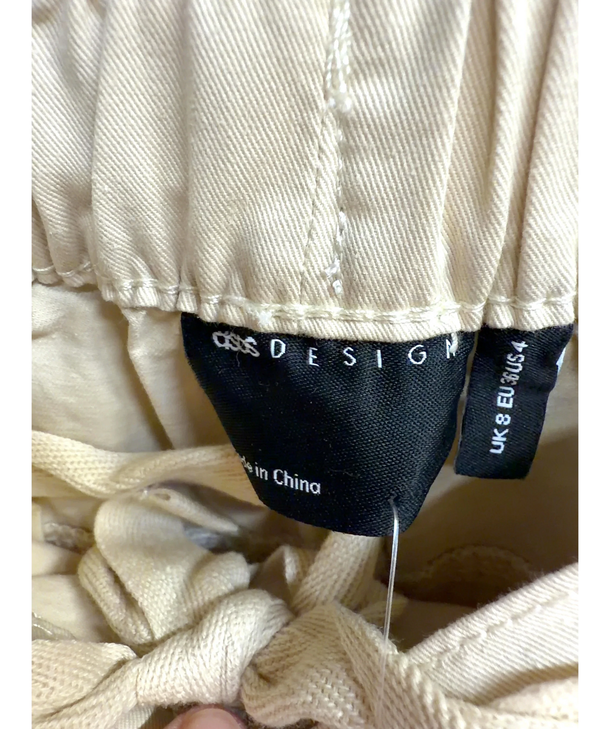 ASOS Beige utility barrel leg cargo trouser, size UK 8 — detail