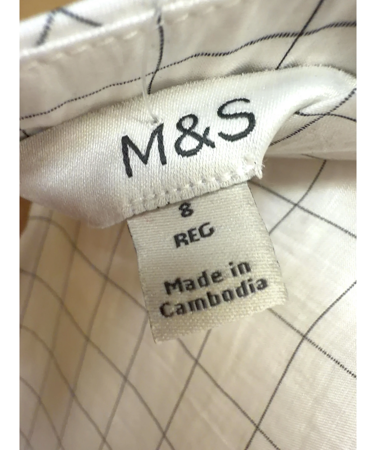 Marks & Spencer White Lyocell™ Rich Checked Midi Skirt, size UK 8 — detail