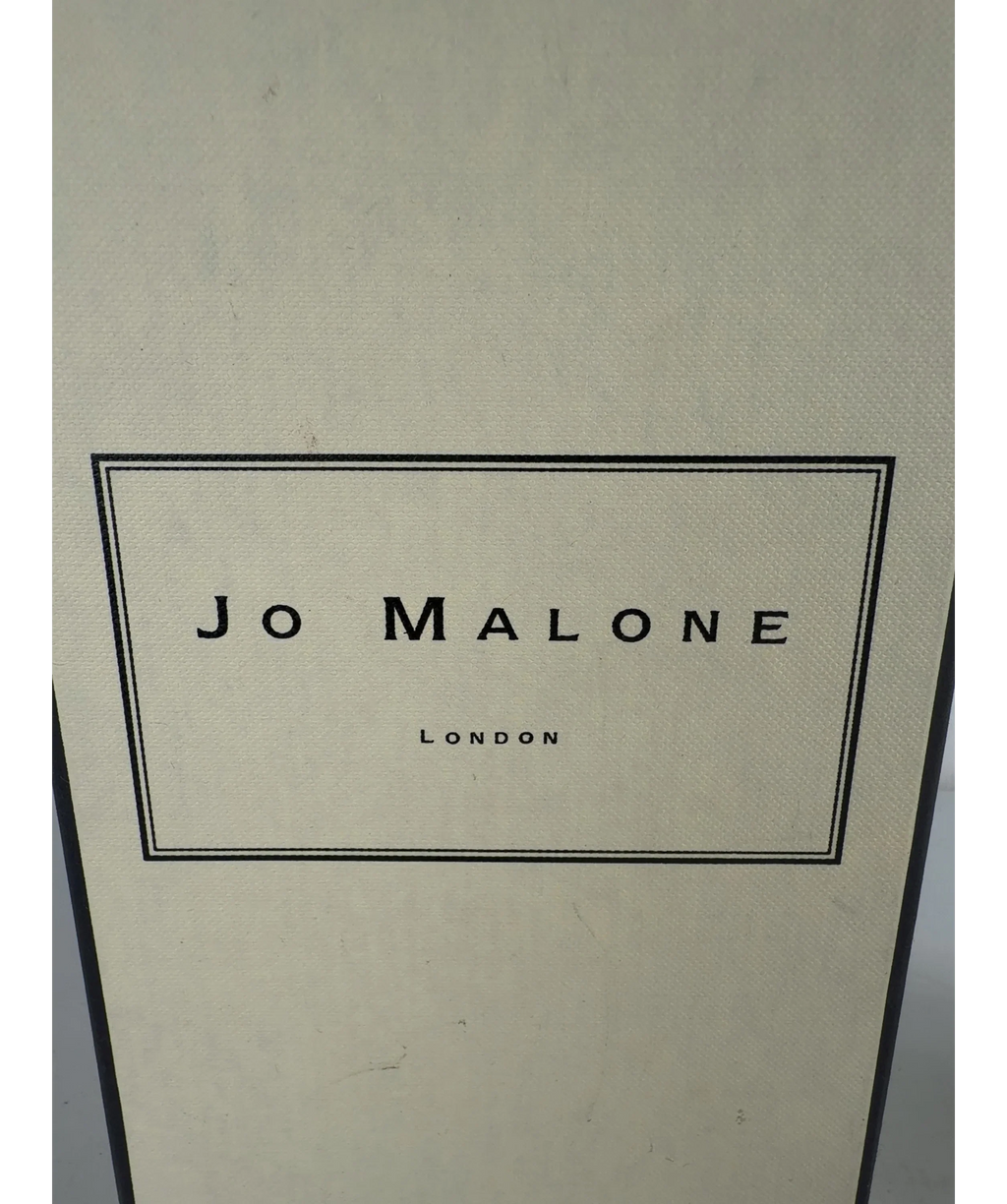 Jo Malone London Amber & Lavender Body & Hand Lotion, size 250ml — label