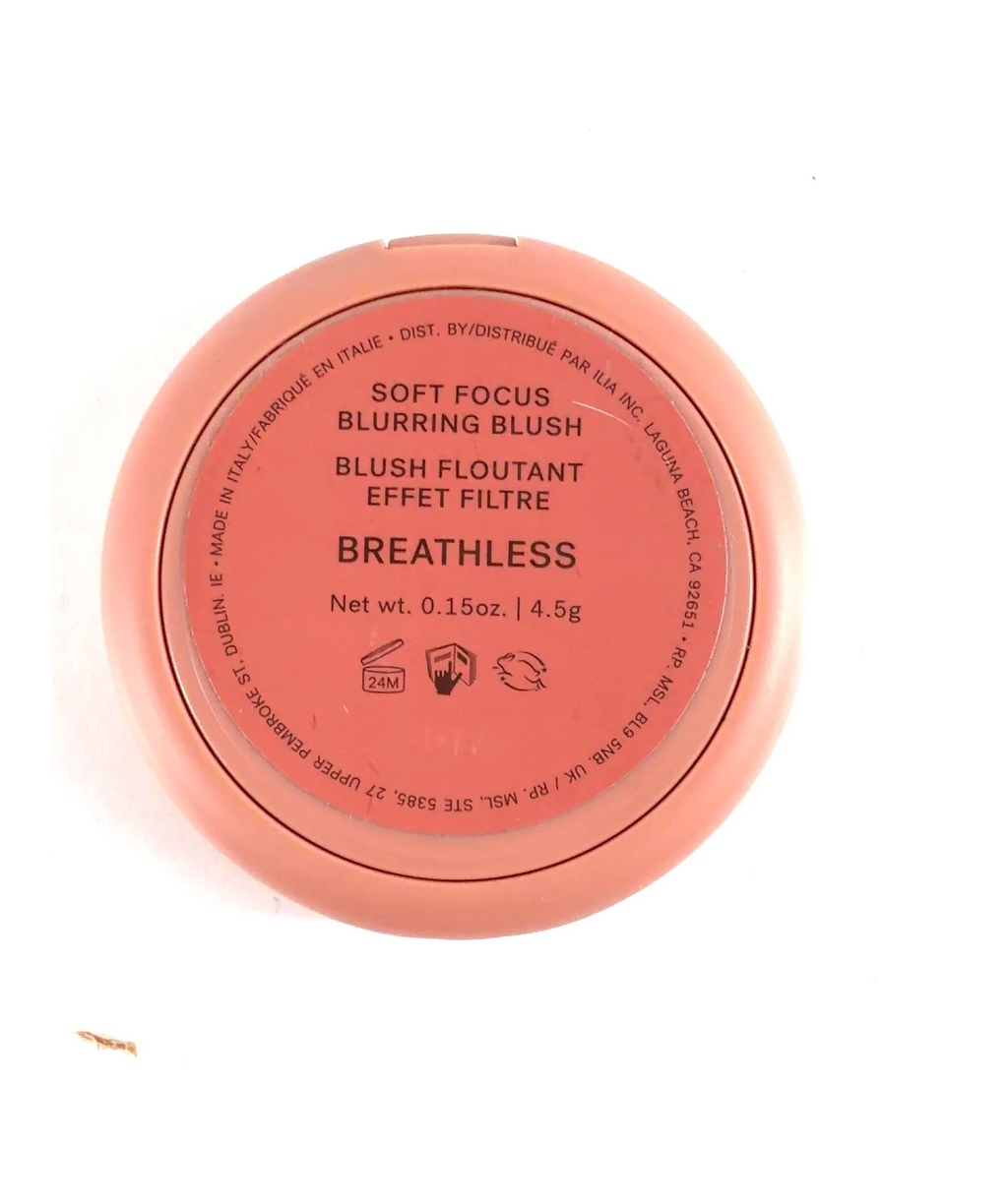 ILIA BREATHLESS Soft Focus Blurring Blush, size 4.5g — fabric detail