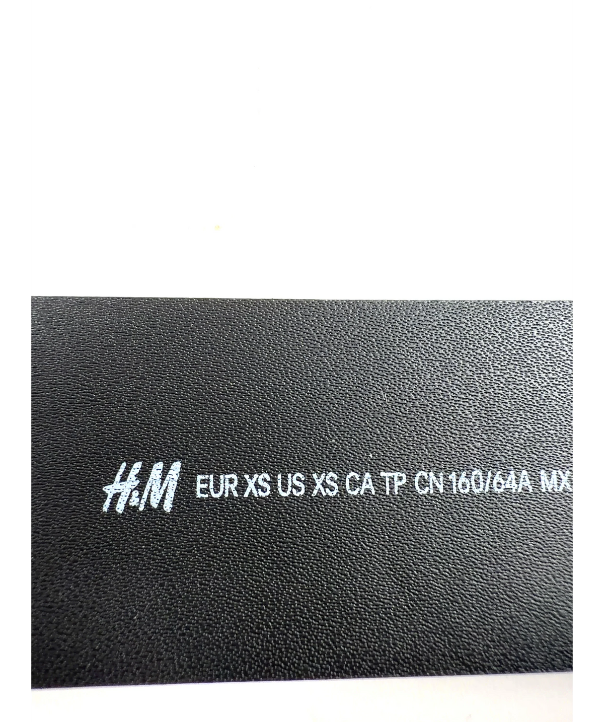 H&M Black Colour, size UK XS — label
