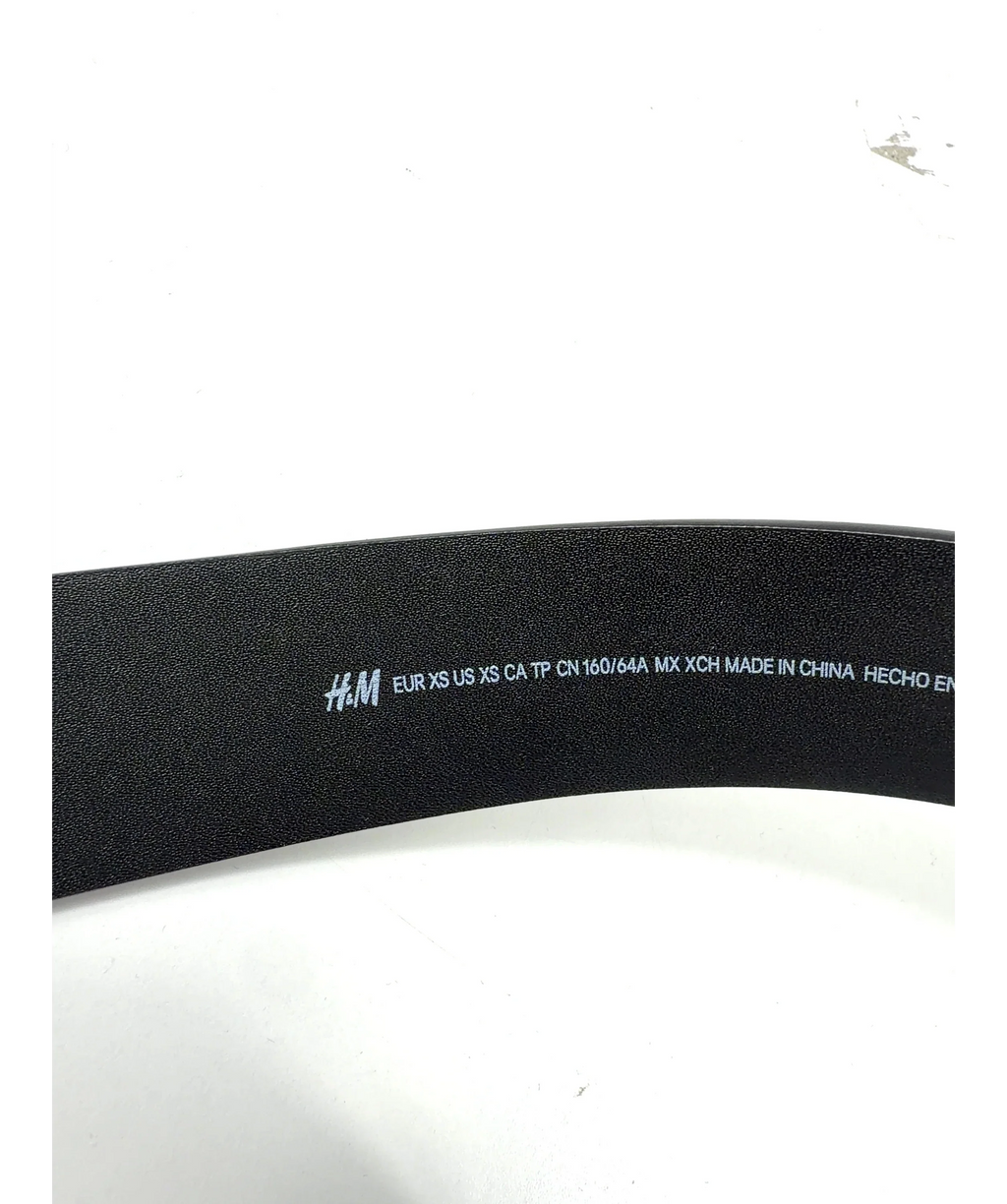 H&M Black Black / Silver Oval-Buckle Leather Belt, size UK XS — detail