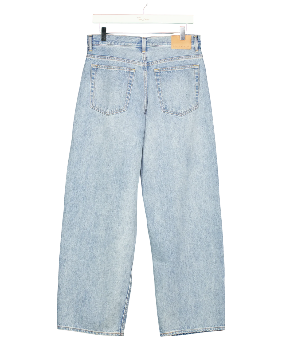 Aritzia Denim Forum light blue Relaxed Lo-Rise Baggy Jeans, size W26 — back